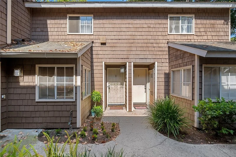 12555 Euclid Street 2, Garden Grove, CA 92840