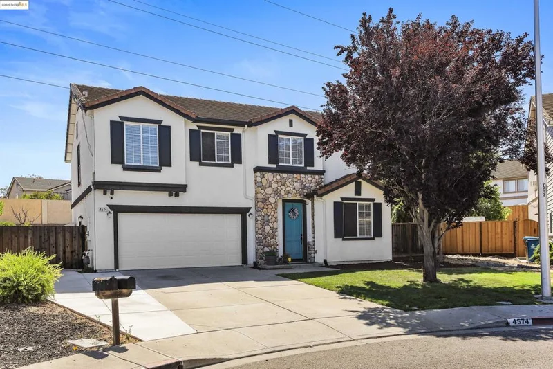 4574 Mirror Ct, Antioch, CA 94531