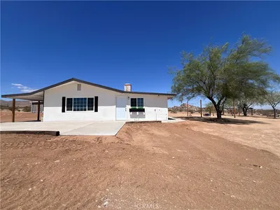 56056 Cone Boulevard photo 2