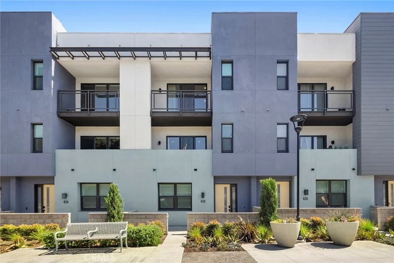 426 West Central Avenue, Brea, CA 92821