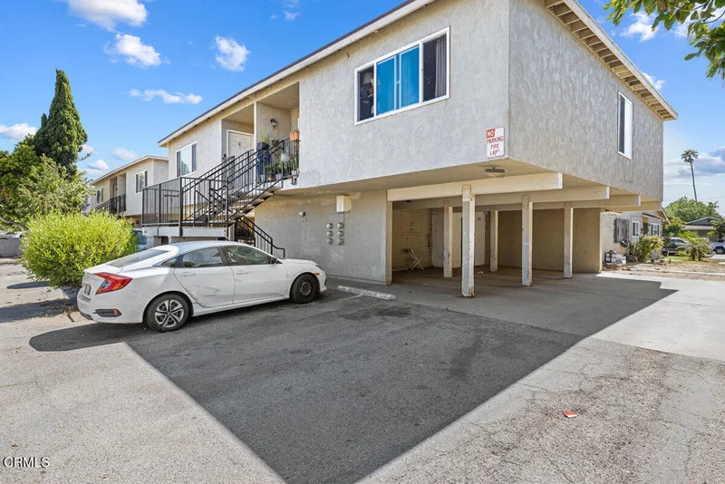 2540 El Dorado Avenue A, Oxnard, CA 93033