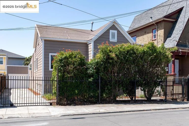 1035 24th St, Oakland, CA 94607