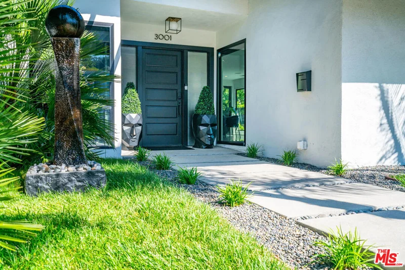 3001 Dona Nenita Place, Studio City, CA 91604
