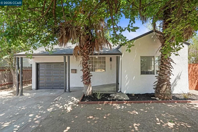 1021 Frienza Avenue, Sacramento, CA 95815-2524