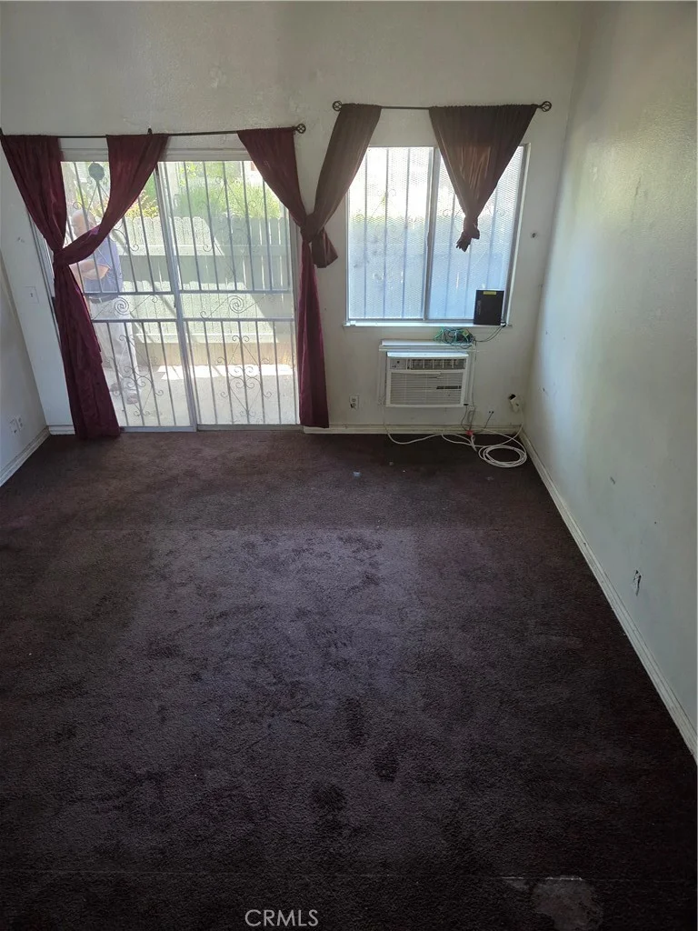 627 N Bristol Street 34, Santa Ana, CA 92703