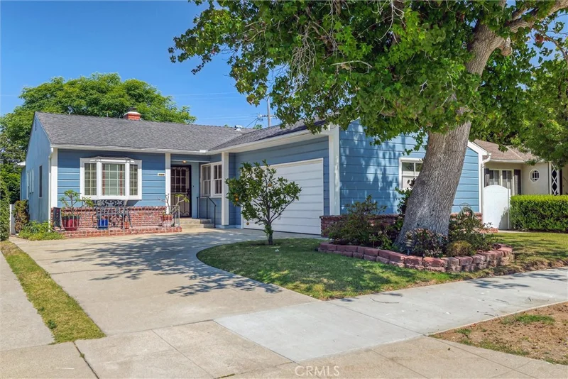 7931 Belton Drive, Los Angeles, CA 90045