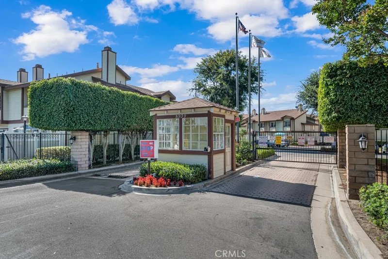 8939 Gallatin Road 116, Pico Rivera, CA 90660