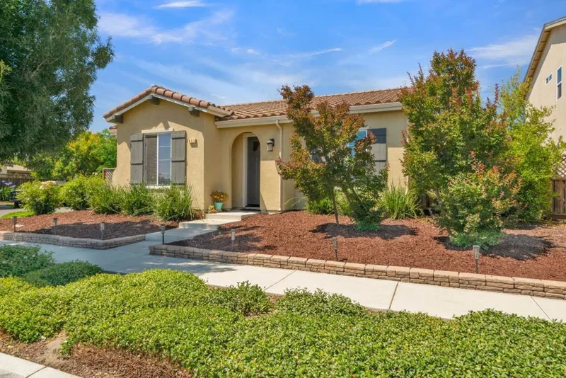 631 Livingston Avenue, King City, CA 93930