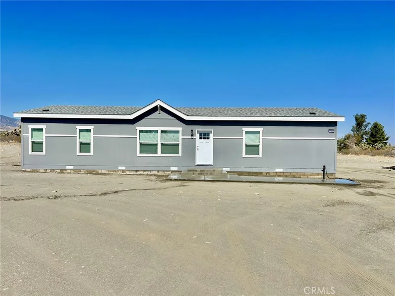 11656 Gitano Road, Phelan, CA 92372
