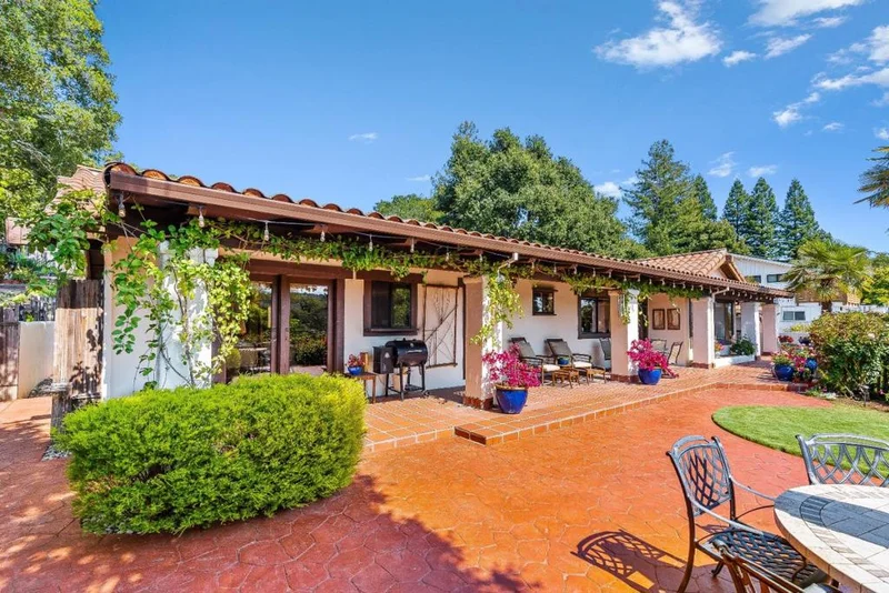 102 Pasatiempo Drive, Santa Cruz, CA 95060