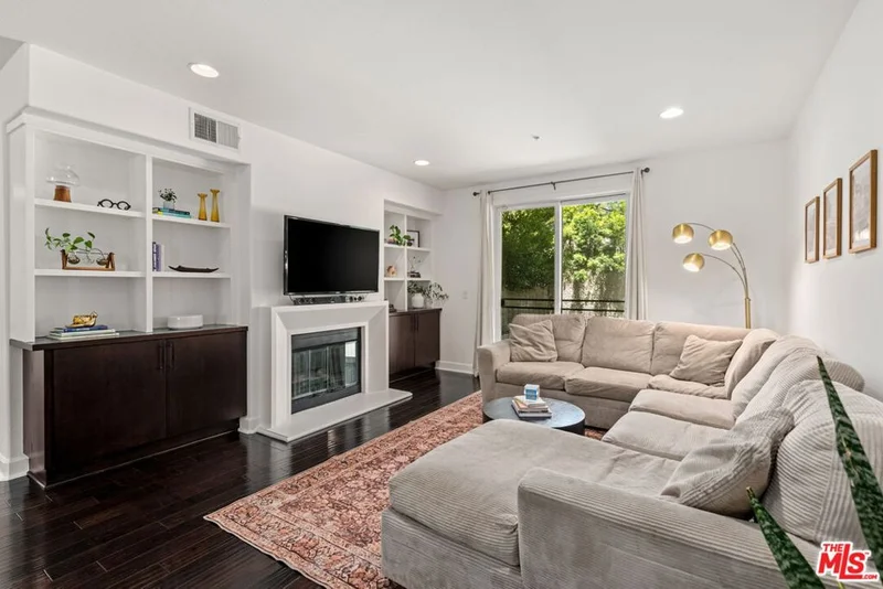 4644 Coldwater Canyon Avenue 103, Studio City, CA 91604