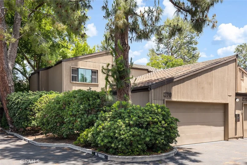 270 N Orange Grove Boulevard, Pasadena, CA 91103