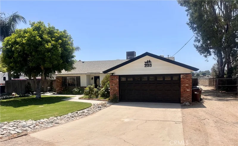 2560 Hillside Avenue, Norco, CA 92860