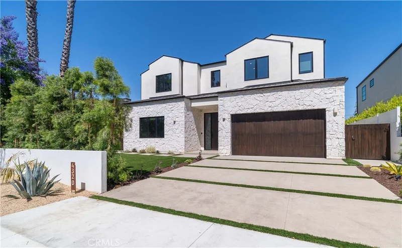 4320 Teesdale Avenue, Studio City, CA 91604
