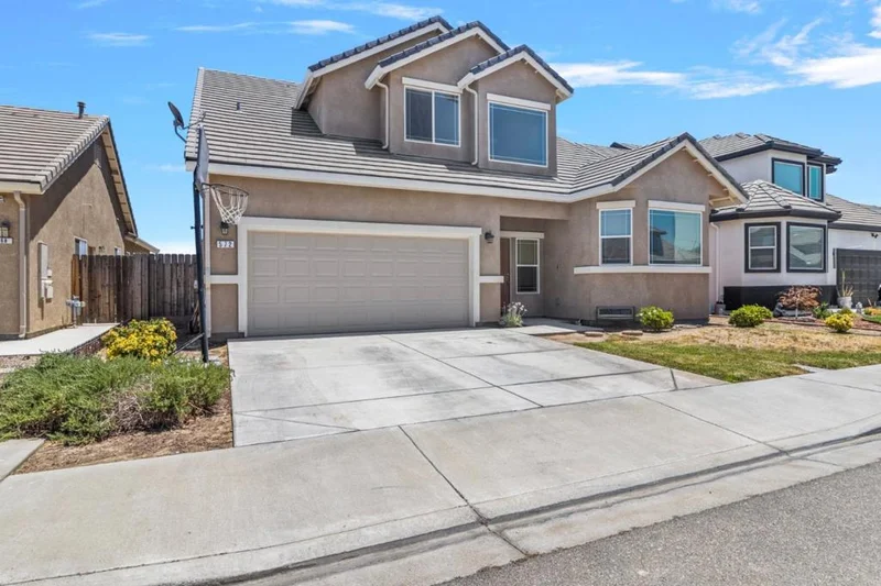 572 St Helena Drive, Newman, CA 95360