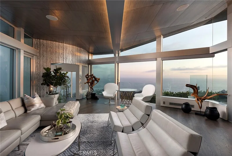 Photo 2 of 465 Panorama Drive