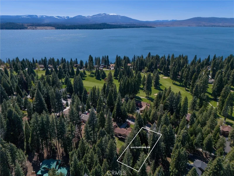 910 Clifford Drive, Almanor, CA 96137