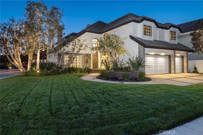 4196 Shorebreak Drive, Huntington Beach, CA 92649