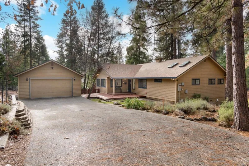 5729 Juarez Road, Pollock Pines, CA 95726