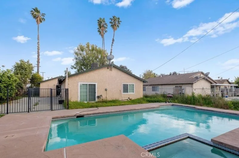 7915 Helena Ave, Riverside, CA 92504
