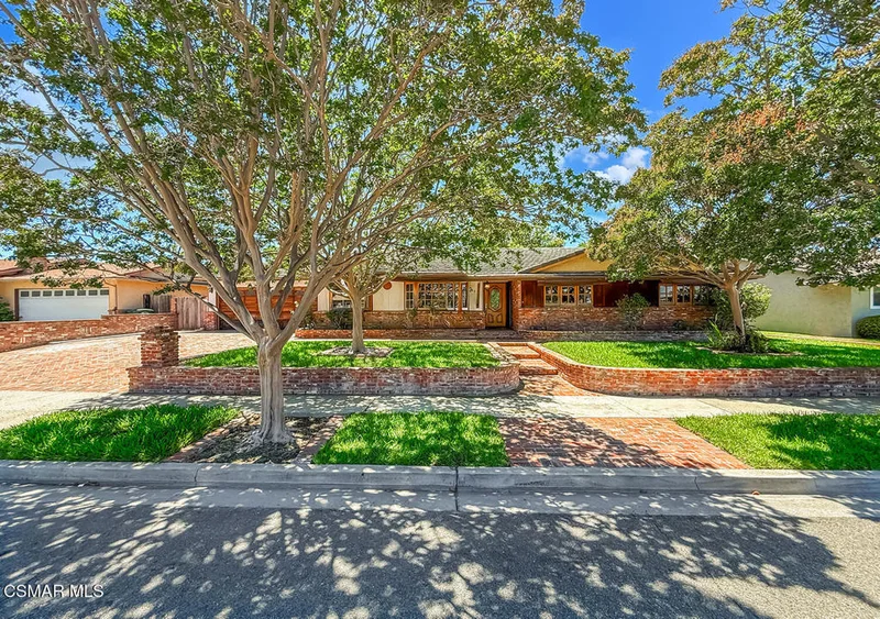259 Dorena Drive, Newbury Park, CA 91320