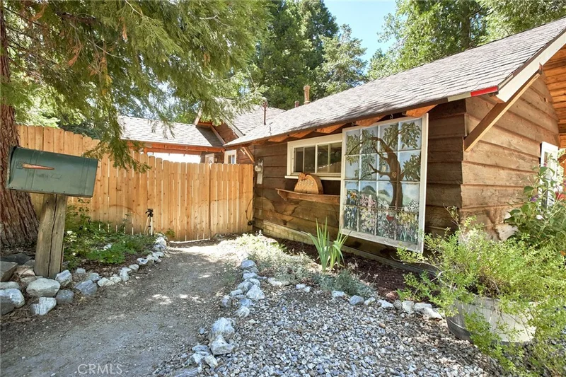 41394 Valley Of The Falls Drive, Forest Falls, CA 92339
