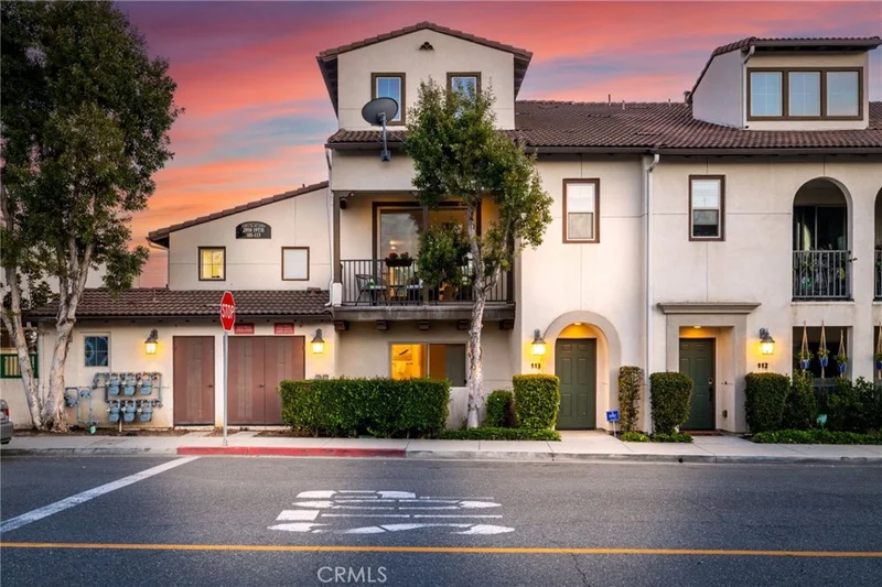 2950 19th Street 113, Signal Hill, CA 90755