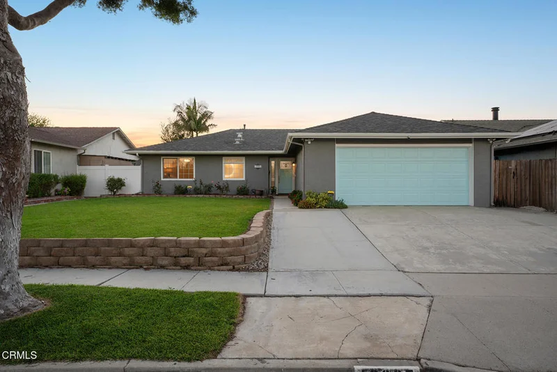 10325 Darling Road, Ventura, CA 93004