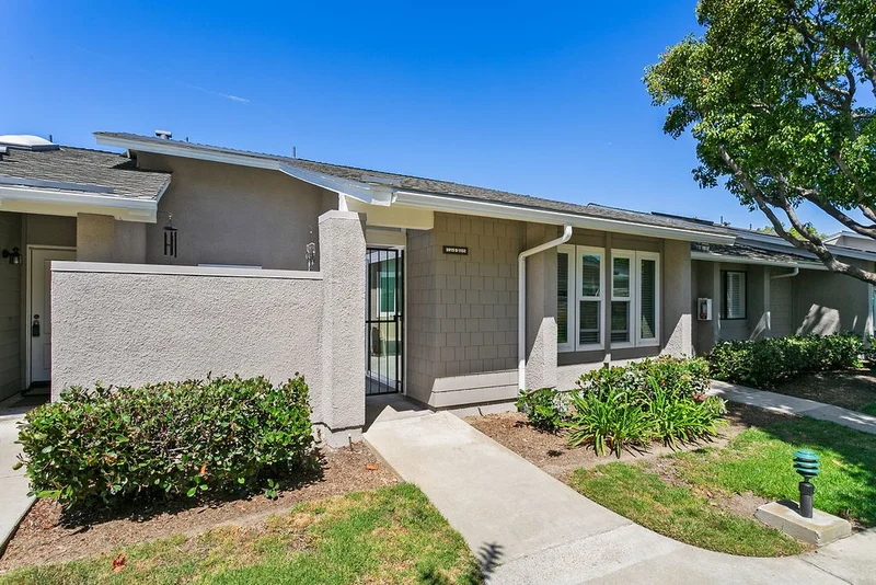8815 Yuba Circle 1102B, Huntington Beach, CA 92646