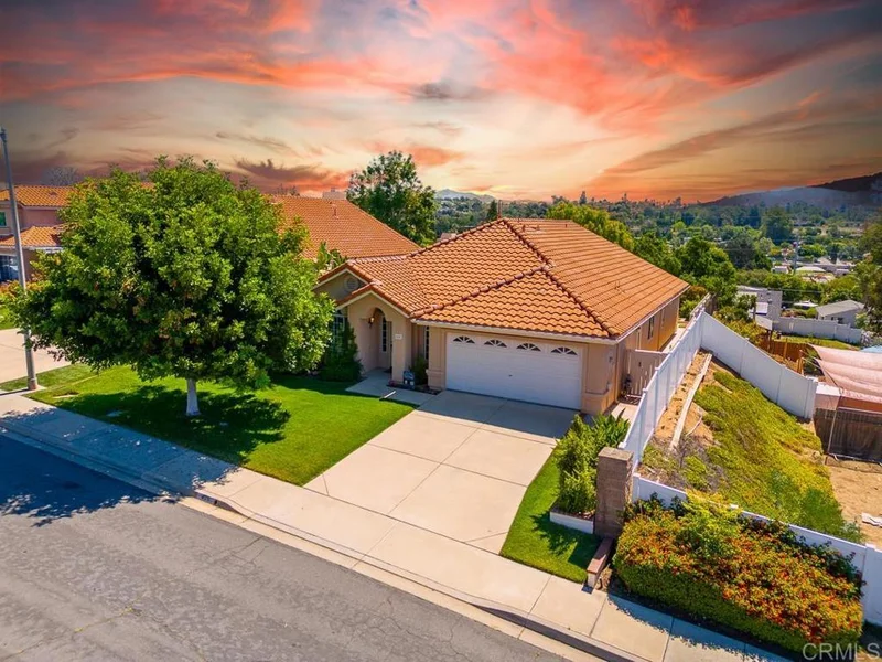 426 Debra An Drive, Fallbrook, CA 92028