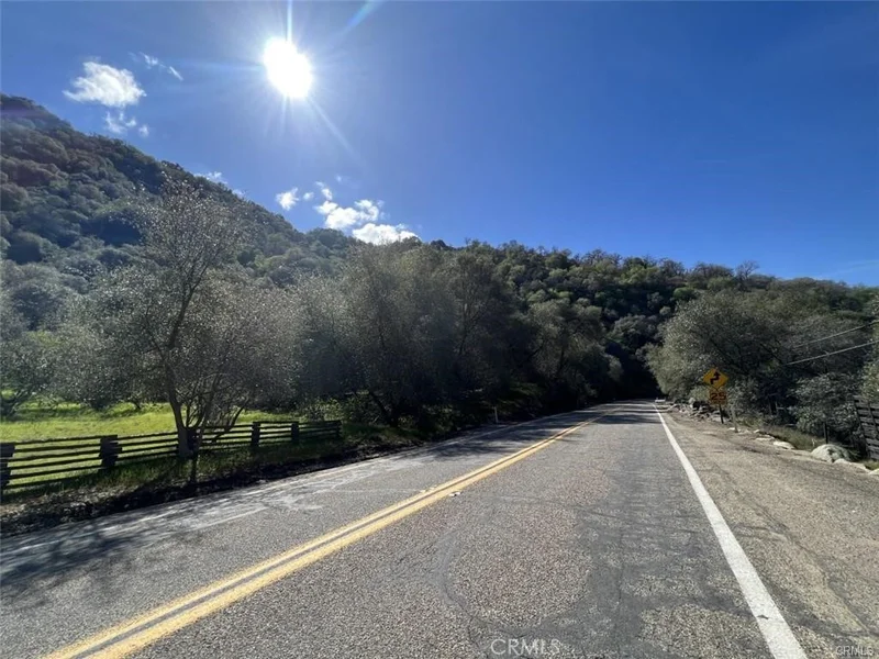 45580 Sierra Drive, Three Rivers, CA 93271