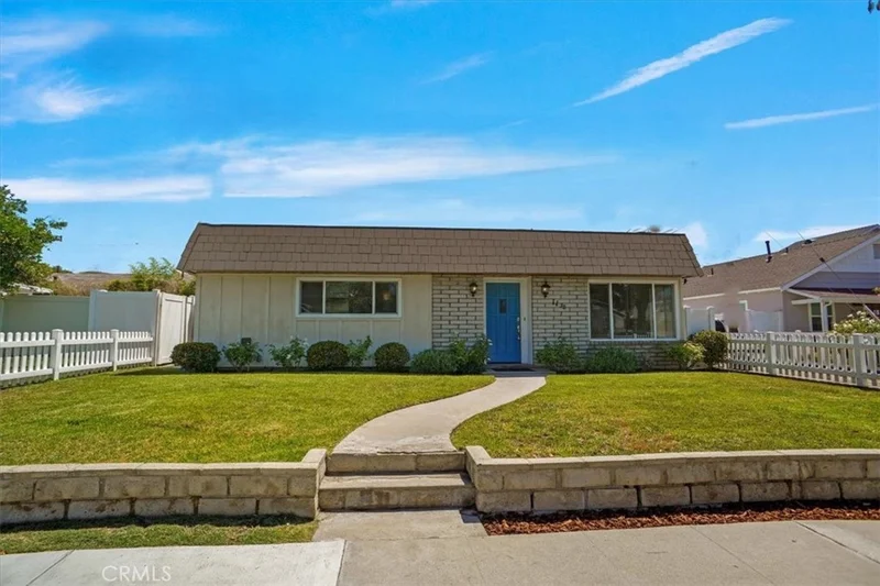 1138 N Valley Street, Burbank, CA 91505