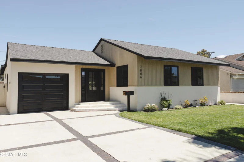 7806 Midfield Avenue, Los Angeles, CA 90045