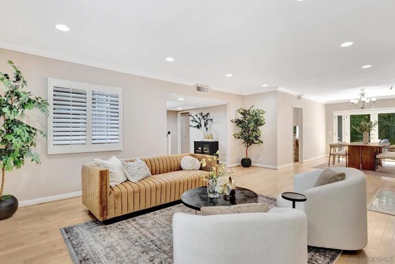 1045 S Orange Grove Blvd 7, Pasadena, CA 91105