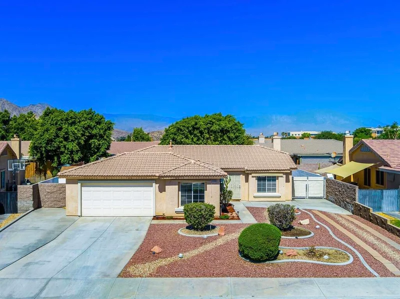 45405 Deerbrook Circle, La Quinta, CA 92253