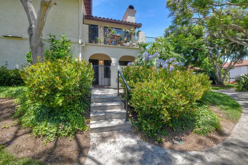 4240 Porte De Palmas 48, San Diego, CA 92122