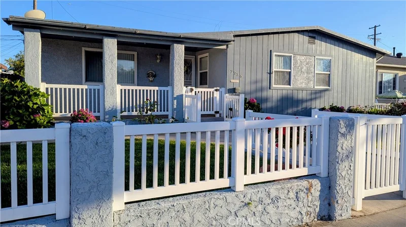 2736 Artesia Boulevard, Torrance, CA 90504
