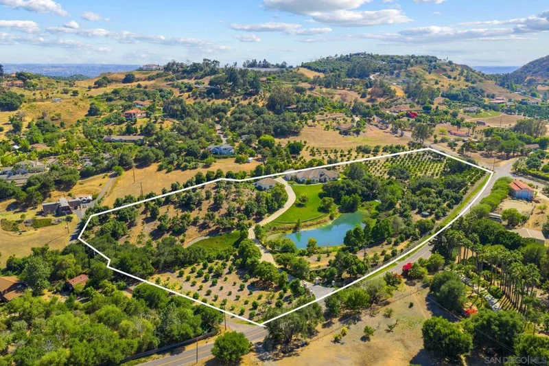 546 Morro Hills Rd., Fallbrook, CA 92028