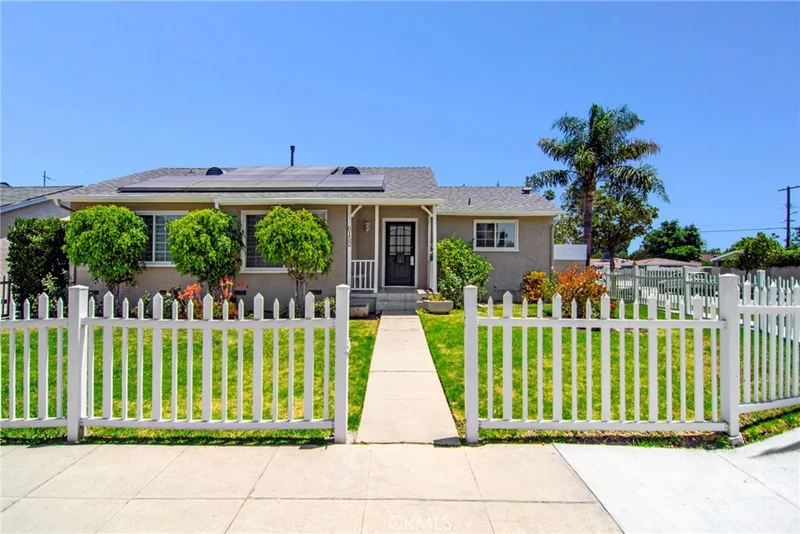 6152 Tampa Avenue, Tarzana, CA 91335
