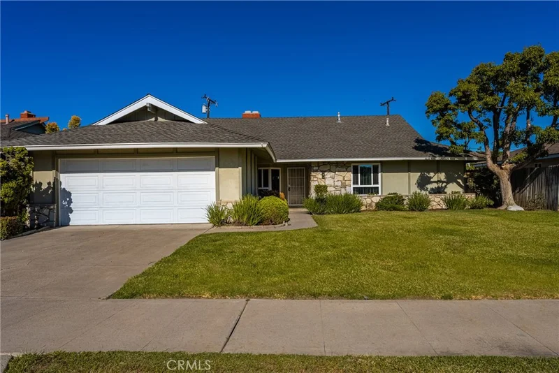 557 S Gardner Drive, Orange, CA 92866
