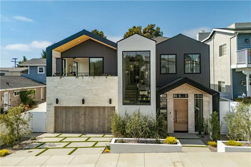 1137 9th Street, Hermosa Beach, CA 90254