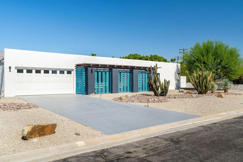 2301 E Acacia Road N, Palm Springs, CA 92262