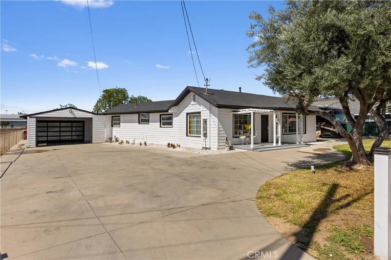 1049 2nd Street, Norco, CA 92860