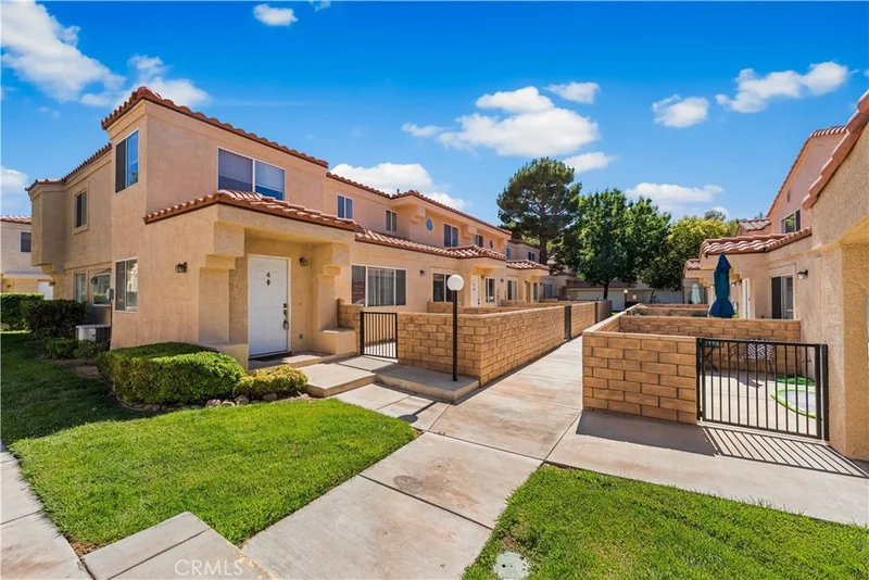 43441 30th Street W 3, Lancaster, CA 93536
