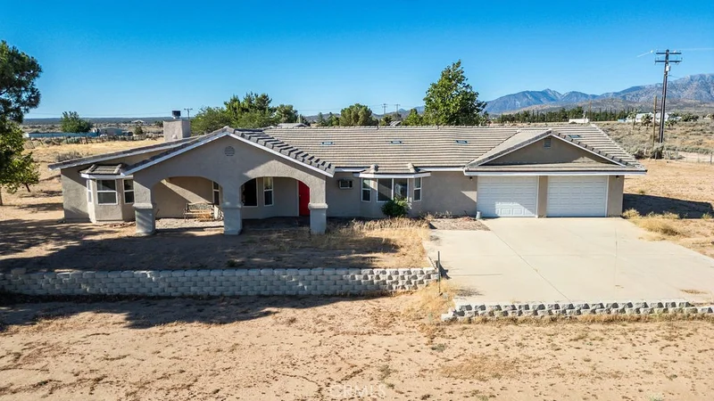 8851 Sonora Road, Phelan, CA 92371