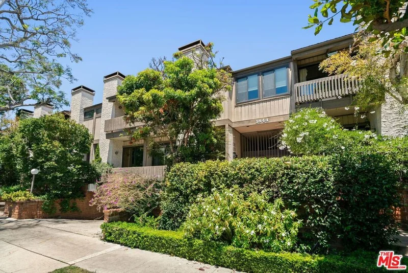1844 Midvale Avenue 4, Los Angeles, CA 90025
