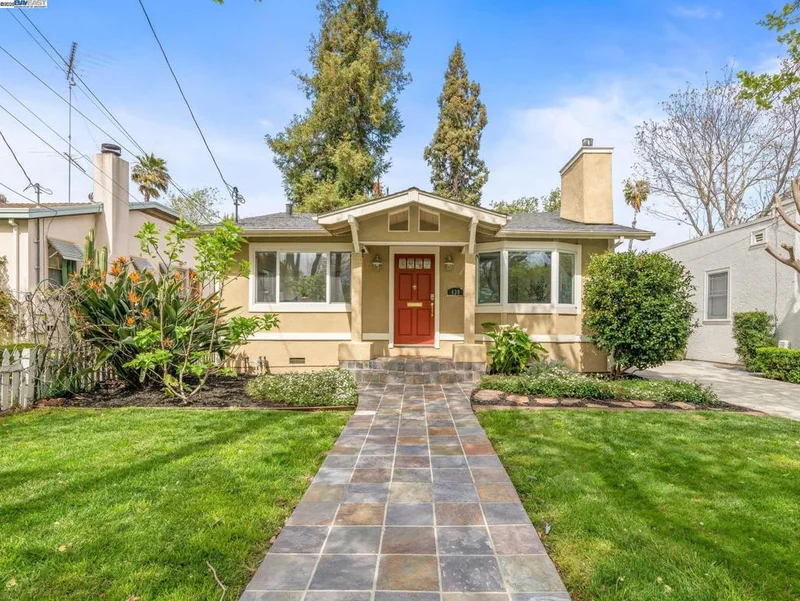 439 Snyder Ave