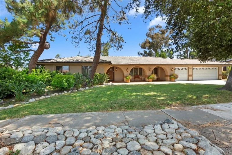2287 Kemper Avenue, Claremont, CA 91711