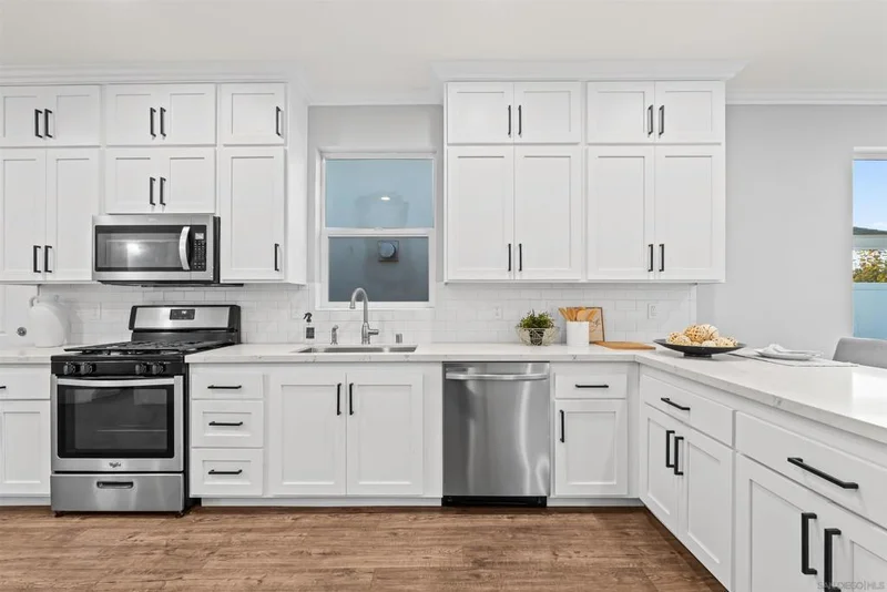 4225 J Street, San Diego, CA 92102