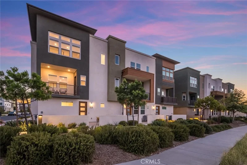 27554 Sparrow Court, Valencia, CA 91381